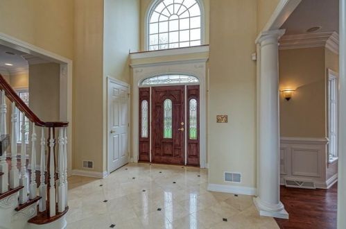 721 Parkview Dr, Gibsonia, PA 15044-6124