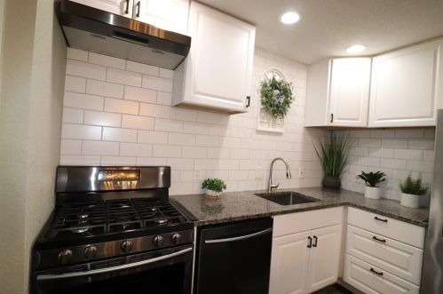 144 Jayellen Ave, Burleson, TX 76028-5604