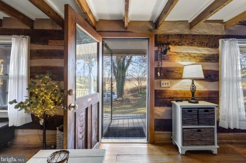 39580 Lovettsville Rd, Lovettsville VA  20180-2008 exterior