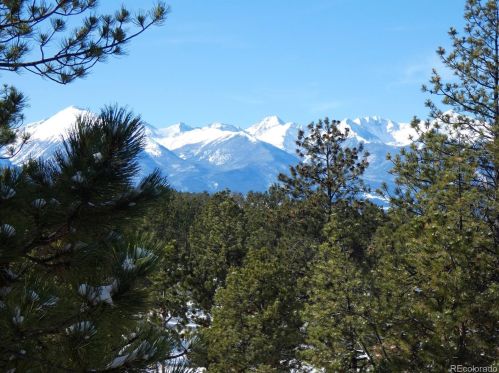 710 Gabbert Dr, Horn Creek, CO 81252-9685