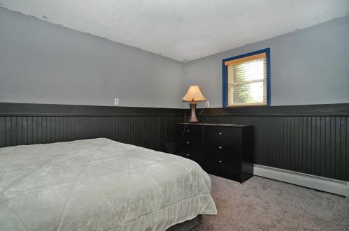 120 Oliphant Ln, Middletown RI  02842-4646 exterior