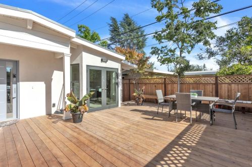 330 Anna Ave, Mountain View CA  94043-4104 exterior