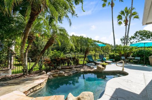 2222 Stone Cross Cir, Orlando, FL 32828-7935