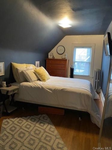 18 Haseco Ave, Rye Brook NY  10573-3906 exterior