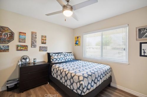 857 Crosby Ave, Simi Valley CA  93065-5012 exterior