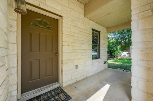 239 Wildwood Dr, Georgetown TX  78633-5015 exterior