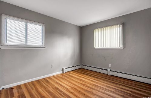 106 Rolling Meadows Rd, Middletown NY  10940-2606 exterior