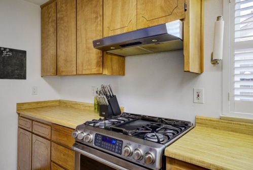 1235 Riv Blf Dr, Valley Home CA 95361-2655 exterior