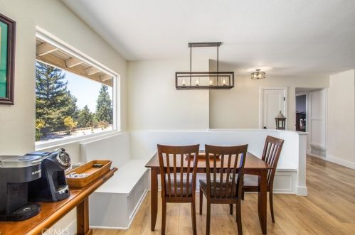 237 Eucalyptus Dr, Redlands CA  92373-7122 exterior