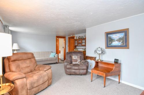 1031 Clay St, Green Bay, WI 54301-3123
