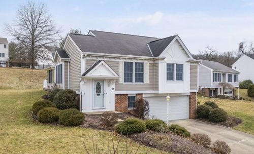 35 Pacers Ridge Dr, Canonsburg, PA 15317-9769