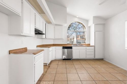 44920 Calston Ave, Lancaster CA  93535-1105 exterior