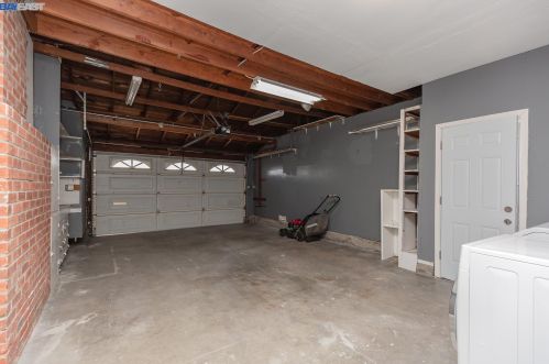1825 Via Amigos, San Lorenzo CA  94580-2013 exterior
