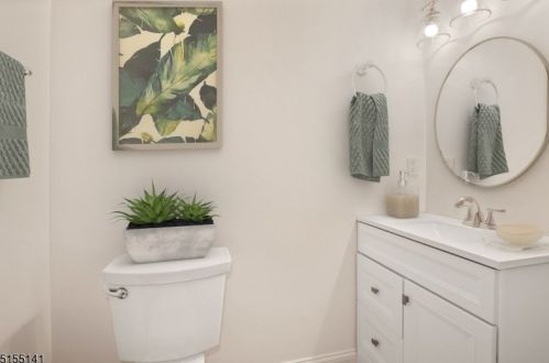 2041 Raritan Rd, Scotch Plains NJ  07076-4711 exterior