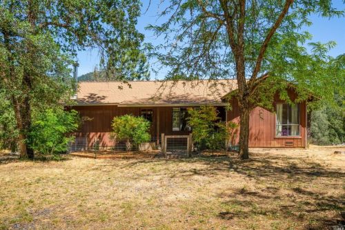 17601 Van Arsdale Rd, Potter Valley, CA 95469-8786
