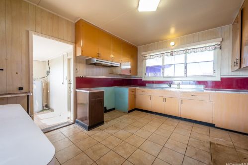 99-1081 Lalawai Dr, Aiea, HI 96701