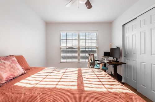 959 King Way, Breinigsville PA  18031-1484 exterior