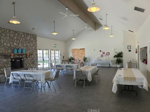 20055 Canyon View Dr, Santa Clarita CA  91351-5724 exterior