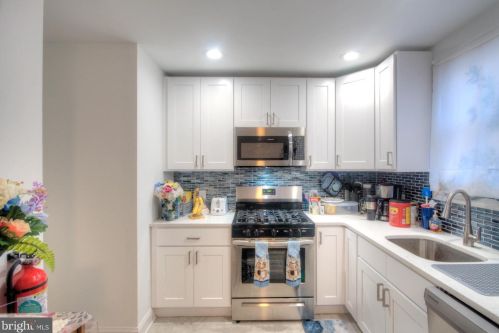 226 Mansion Ave, West Deptford NJ  08086-2544 exterior