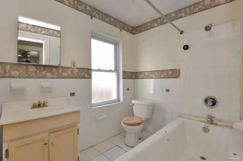 2111 Nameoke Ave, Far Rockaway NY  11691-3157 exterior