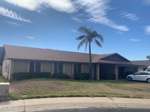 4447 Charter Oak Rd, Glendale, AZ 85304-2339