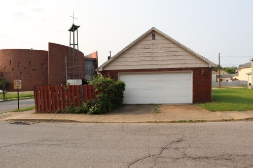 102 Maitland St, New Castle PA  16101-4617 exterior