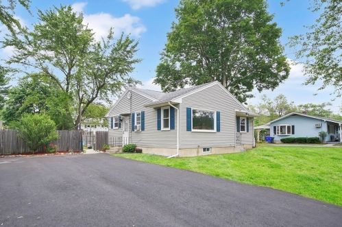 393 Stapleton Rd, Springfield, MA 01109-1529