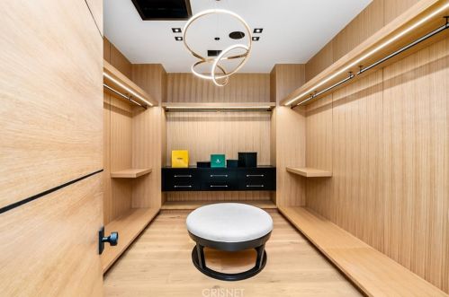 4508 Haskell Ave, Van Nuys CA  91436-3148 exterior