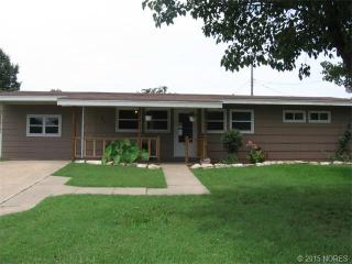 413 Meadowbrook Ln, Bartlesville, OK 74003-1516