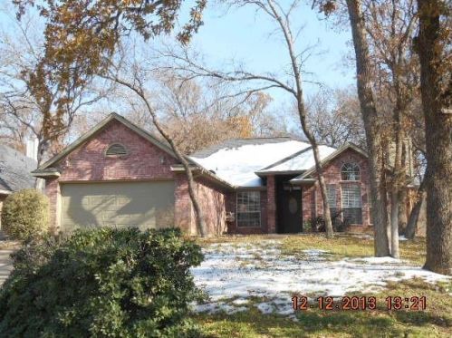 2416 Brasher Ln, Bedford, TX 76021-5200