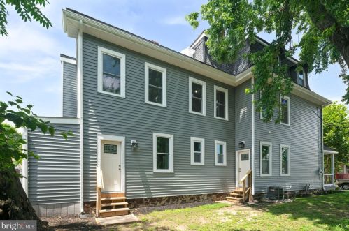 210 Market St, Gloucester NJ  08030-1907 exterior