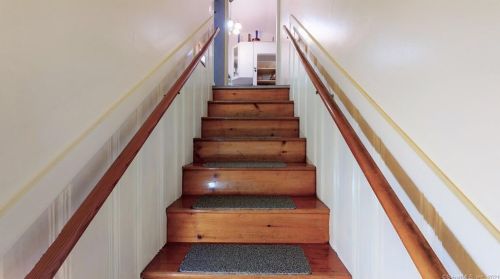 170 Giddings Ave, Windsor CT 06095-3743 exterior