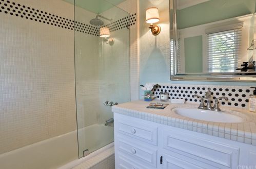 1135 Center St, Redlands CA  92373-6737 exterior