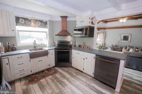 590 Borough Line Rd, Collegeville PA  19426-2804 exterior