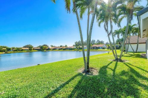 5657 Aspen Ridge Cir, Delray Beach FL  33484-2585 exterior