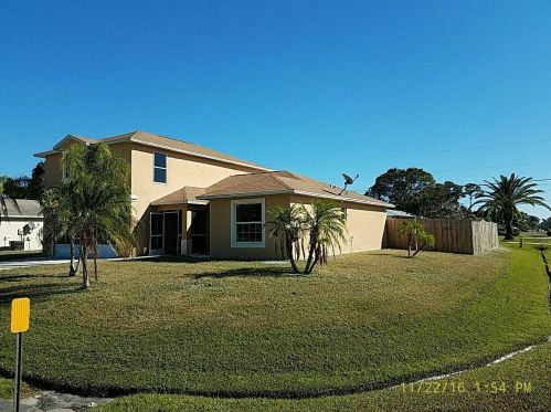 202 Volkerts Ter, Fort Pierce, FL 34983-3751
