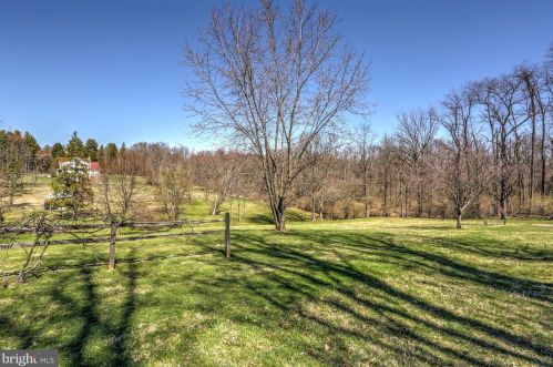 210 Hoernerstown Rd, Hummelstown PA  17036-9503 exterior