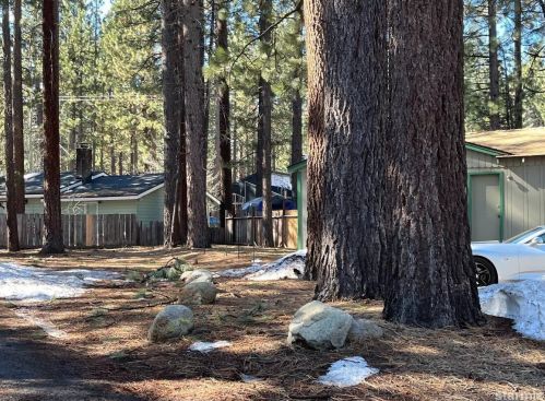 2720 Armstrong Ave, South Lake Tahoe CA  96150-3154 exterior
