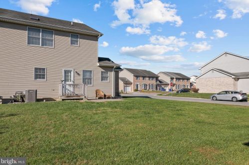 106 Marble House Dr, Bear DE  19701-4028 exterior