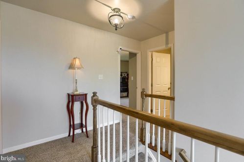 2112 Northview Ln, Harrisburg PA 17110-3911 exterior