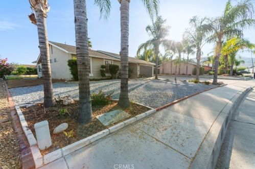 26033 Lancaster Dr, Menifee CA  92586-1932 exterior