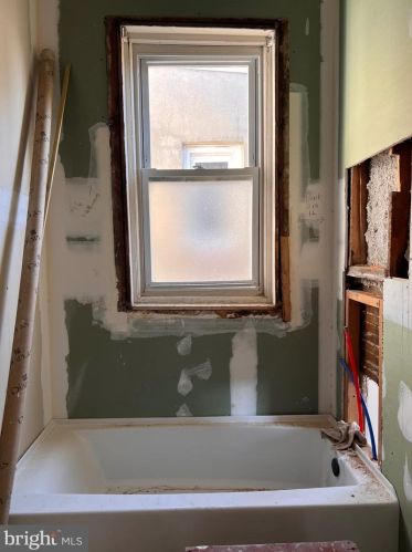 5950 Delancey St, Philadelphia PA  19143-1110 exterior