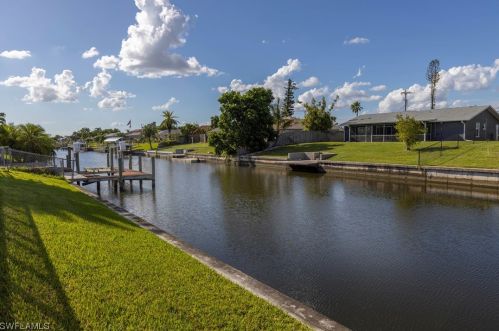 1457 16 St, Cape Coral FL  33990-6717 exterior