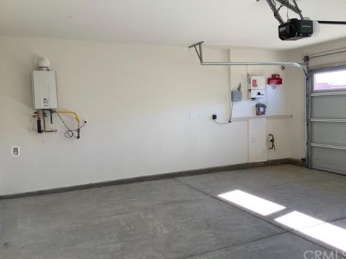 670 Bowen Rd, Perris CA  92570-3400 exterior