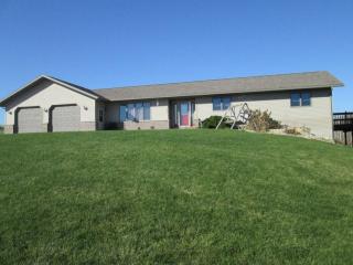 1292 Crosscut Rd, Platteville, WI 53818-9759