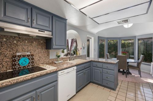 48127 Calle Seranas, La Quinta CA  92253-2205 exterior