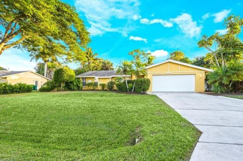2744 Clipper Way, Naples, FL 34104-3392