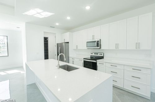 4125 19th Pl, Cape Coral FL  33904-8037 exterior