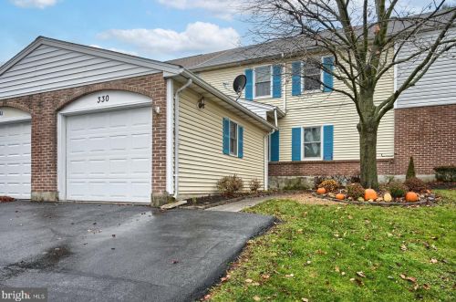 330 Sue Dr, Hummelstown, PA 17036-9352