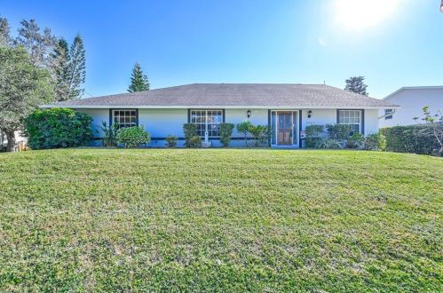 2807 52nd St, Lehigh Acres, FL 33971-5775